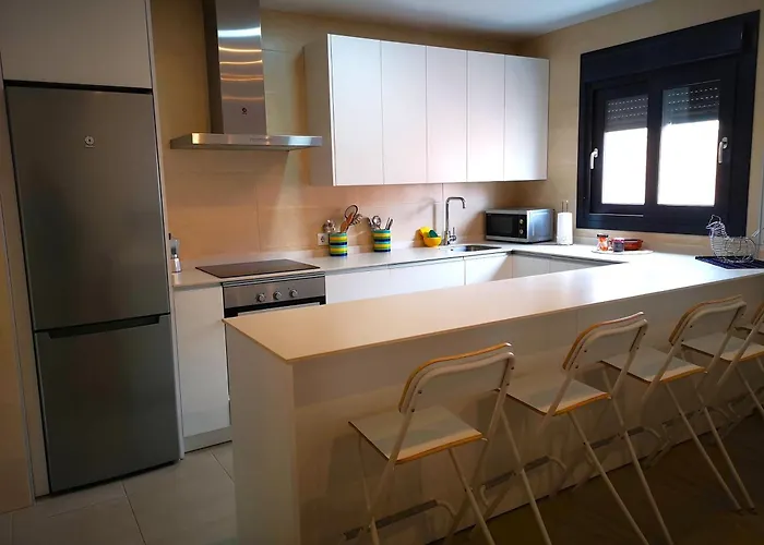 Luz Y Confort Con Garaje 카디스