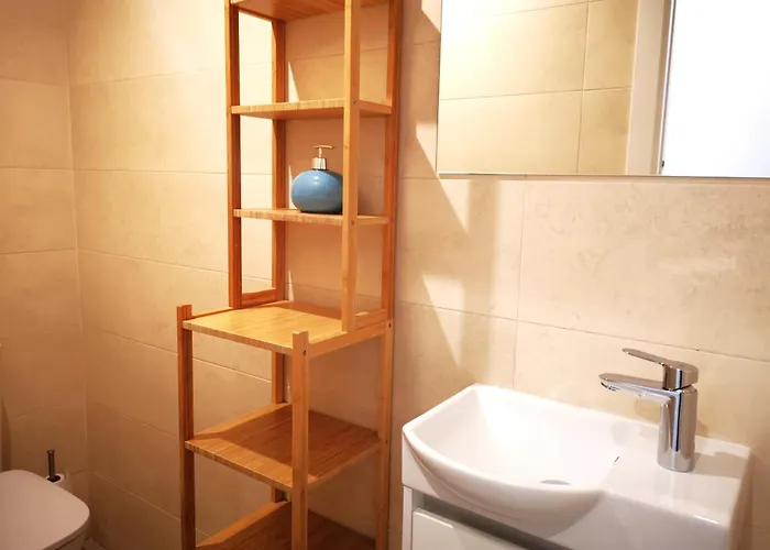 Luz Y Confort Con Garaje